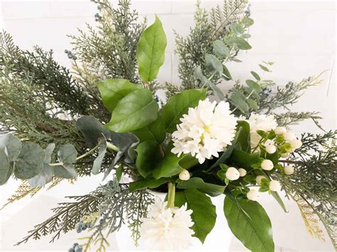Winter Flower Arrangements With Branches