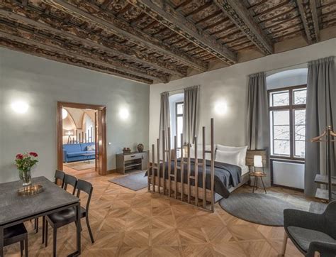 3 EPOQUES APARTMENTS BY ADREZ (Prague) - Guesthouse Reviews, Photos ...