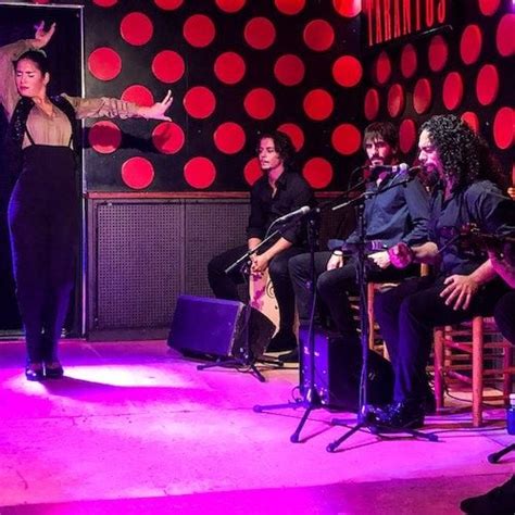 Barcelona: Visita al Barrio Gótico con Espectáculo Flamenco + Cena de ...