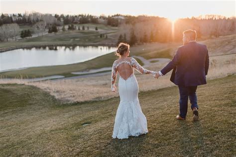 Joyful Bearspaw Golf Course Wedding | Diane Davidson Weddings