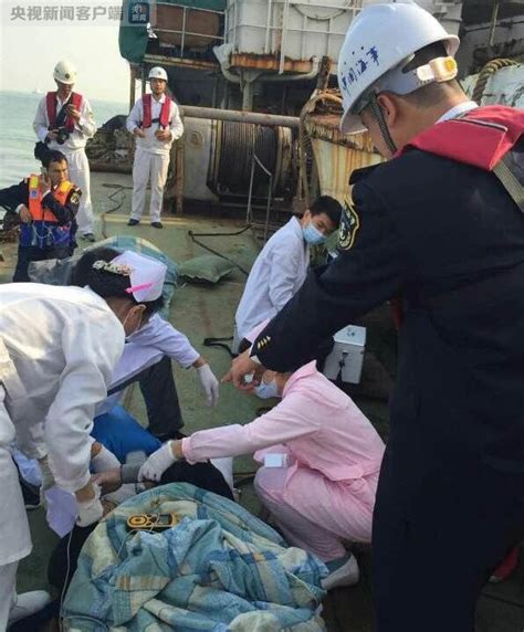 快讯：珠江口货船碰撞事故已有4名船员安全获救|船员|珠江口|货船_新浪新闻