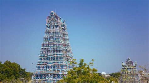 Sri Meenakshi Amman Temple: History, Architecture, Best Time to Visit!