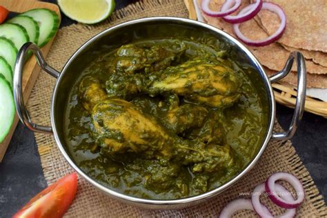 Palak chicken curry | Spinach chicken curry | Chicken saag recipe ...