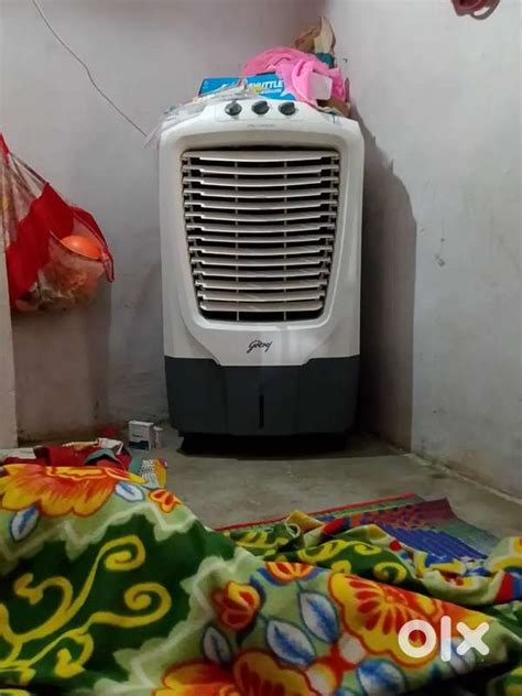 Air water cooler godrej company ka hai tank capacity 65ltr. hai ...