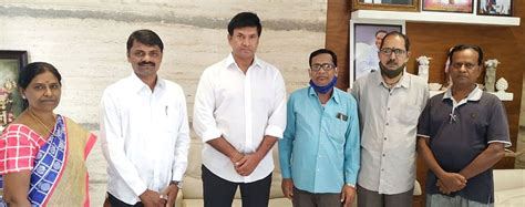 Typewriting - Typing Institutes