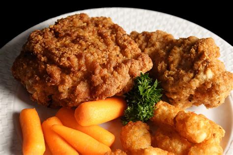 Fully Cooked Whole Grain Breaded Chicken Drumsticks and Thighs | Gold ...