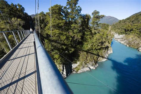 8 Must-Do Things in Hokitika, New Zealand - Mahinapua Hotel