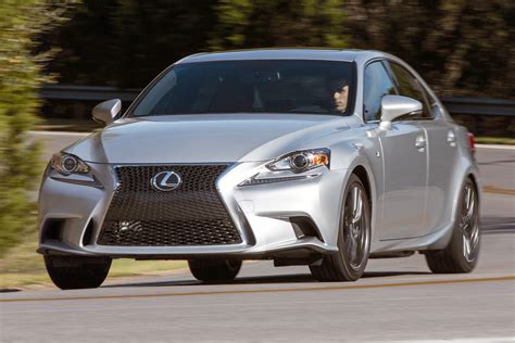 2016_lexus_is-350_sedan_base_fq_oem_14_1600 - Eminent Auto Leasing