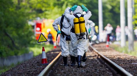 Disasters Engineered (TV Series 2020- ) - Backdrops — The Movie ...