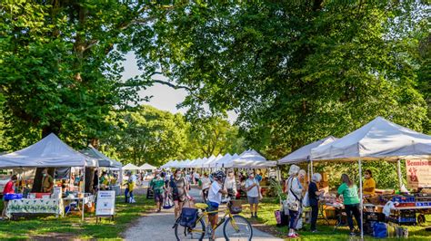 Wicker Park Outdoor Farmers Market - default - Wicker Park & Bucktown ...