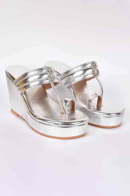 Buy Silver Embroidered Metallic Strap Kolhapuri Wedges by Samyukta ...