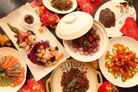 滋味轩 | 中国红，新年美食礼盒拍摄，中式菜品摄影|摄影|美食摄影|唯艺创索摄影_原创作品-站酷ZCOOL