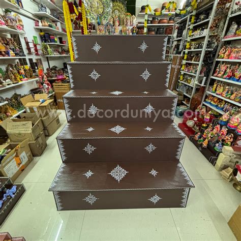 Golu Padi | Vigraha Padi | Diya Stand – Decor Duniya