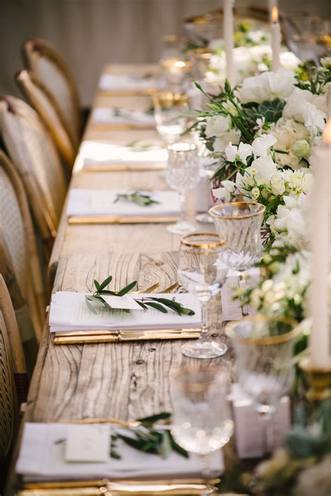 Beautiful Fall Table Scape | Wedding table settings, Greenery wedding ...