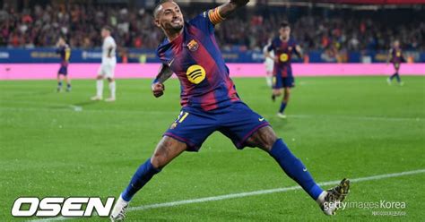Hafniya scores brace after sub to power Barcelona to 6-0 win over ...
