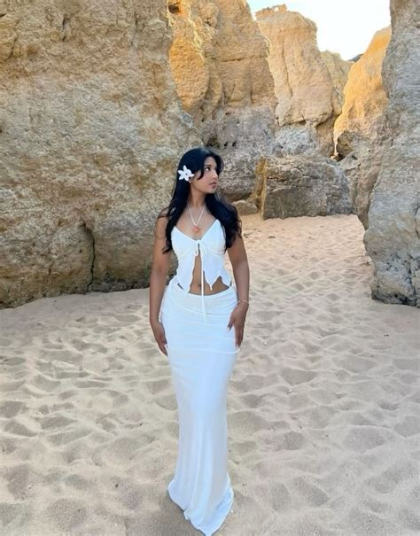 900+ Peace & love 📸🚕 ideas in 2025 | insta photo ideas, the love club ...