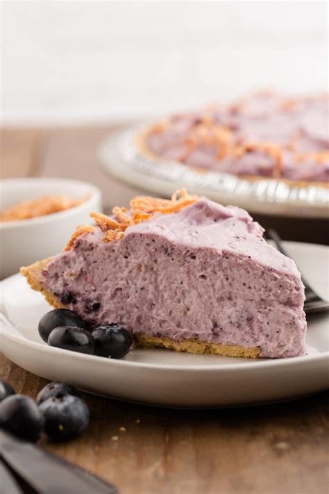 Blueberry Cream Pie - xoxoBella
