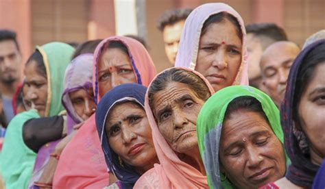All-women polling booths to be set up in 48 LS seats in Maharashtra ...