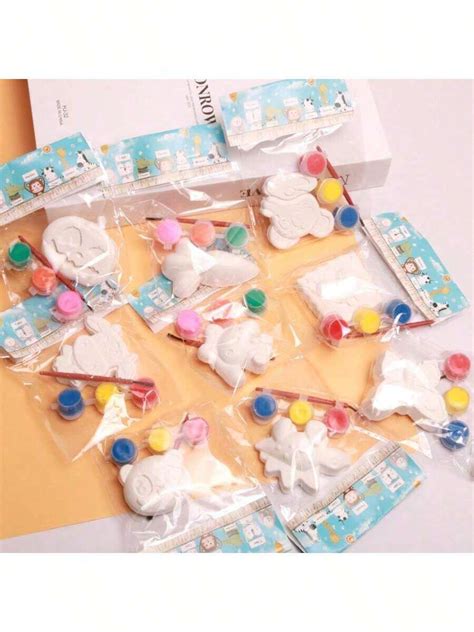 Sanrio 1pc Creative Kids Mini White Gypsum Painting Toy - DIY Gypsum ...