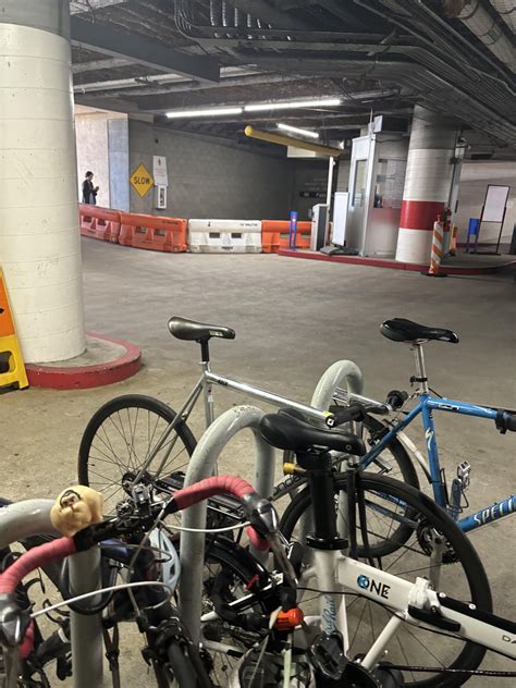 Bike parking in Kaiser 2238 Geary Blvd. : r/SafeSFBikeParking