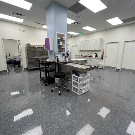 Vermont Animal Hospital (@vermont_animal_hospital) • Instagram photos ...