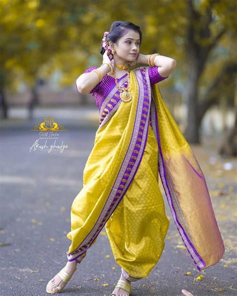 #TheSareeEdit: All You Need to Know About Nauvari Sarees