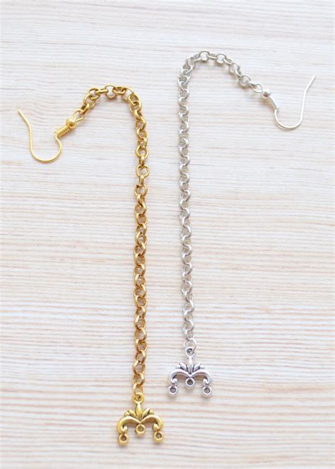Get Gift Set Of Two Tiny Minimalist Gold And Silver Maang Tikka Boho ...