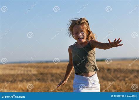 Running Girl 的图像结果