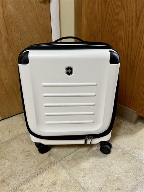 Slightly used Victorinox carry-on case for $9 at the goodwill 99¢/lb ...