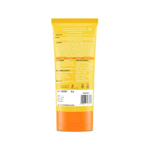 Glowing Sunscreen, Aqualogica Glow+ Dewy Sunscreen 80g