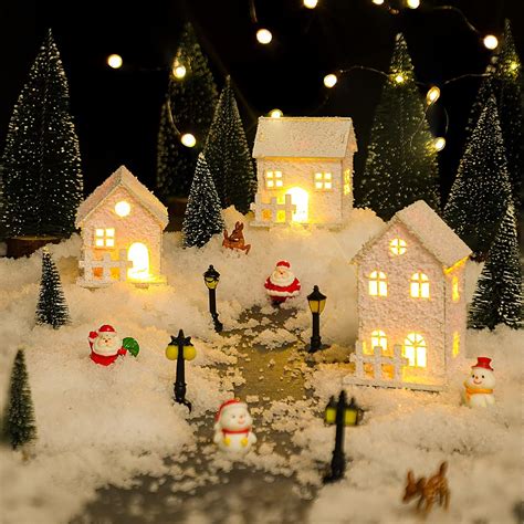 17 Pcs Christmas Village Kit LED Lighted Christmas Indoor Village ...