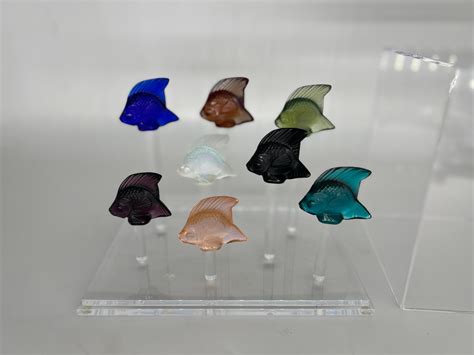 Lalique 8 Fish Multicolored and Lucite Box Aquarium For Sale at 1stDibs