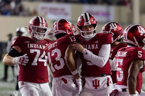Western Kentucky Hilltoppers vs. Indiana Hoosiers, Nick Denes Field ...