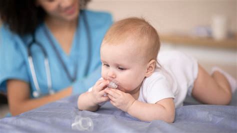 Causes warm forehead in infants without fever in hindi। शिशु के सिर के ...