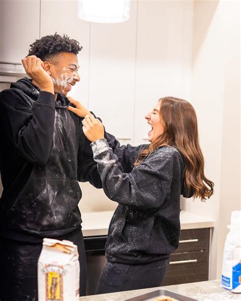 Anna Amara | GIVEAWAYYY TIMEEE!!! I’m excited to announce that part one of my Holiday giveaway ...