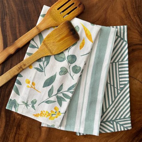 KITCHEN LINENS – OAK AND LILY