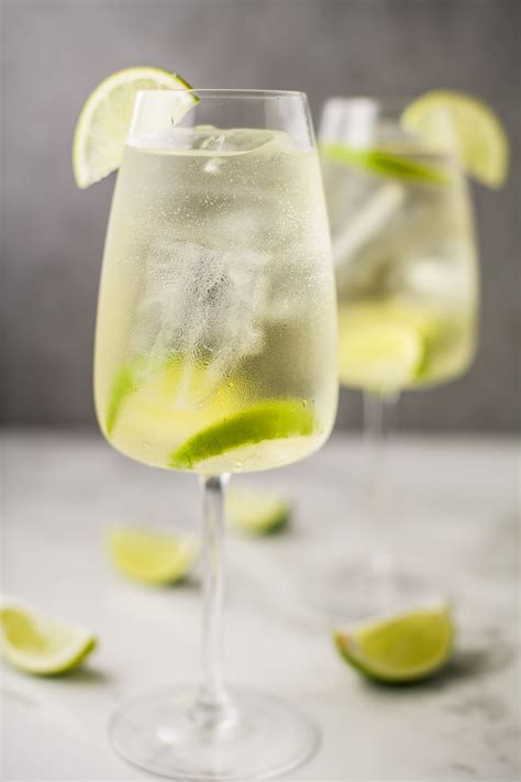 White Wine Spritzer Recipe