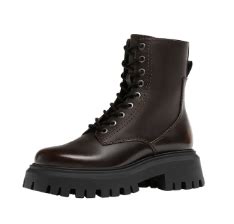 Precio en caída libre para los botines planos acordonados de ...