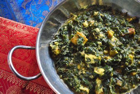 Saag Paneer Recipe - Delicious Indian Vegetarian Dish