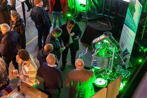 Live Demo MagTrack and QLayers Q10 robots - Derc Salotech : Derc Salotech