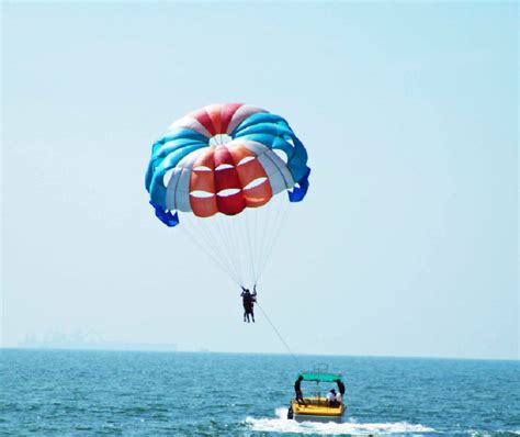 5 Famous Beaches for watersports in Goa during summer - Hello Travel Buzz
