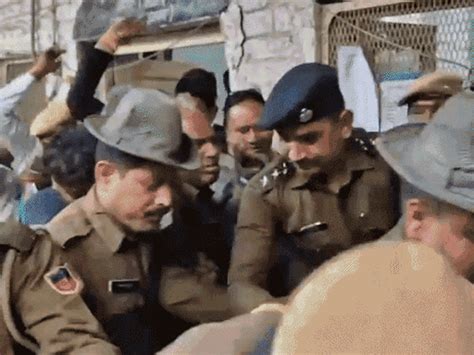 Rekha Gupta set to become Delhi's new CM; & 150 units of free ...