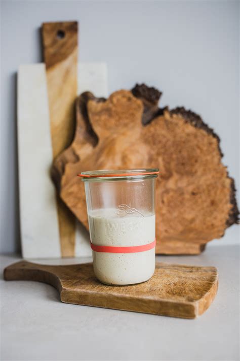 How to Make Sourdough Bread Starter
