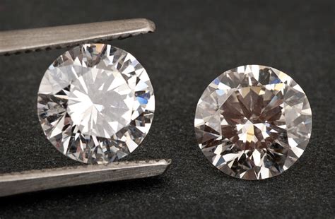 Lab Grown Diamonds vs. Natural - What is Best For You? – House of Quadri