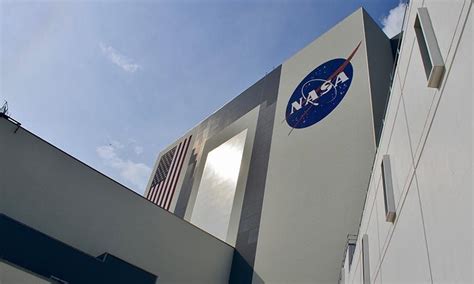 NASA completes rocket engine test series for lunar mission