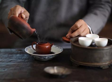 潮汕人泡茶，喝的是人情味与茶叶无关。室外凤凰单丛茶更有人情味 - YouTube