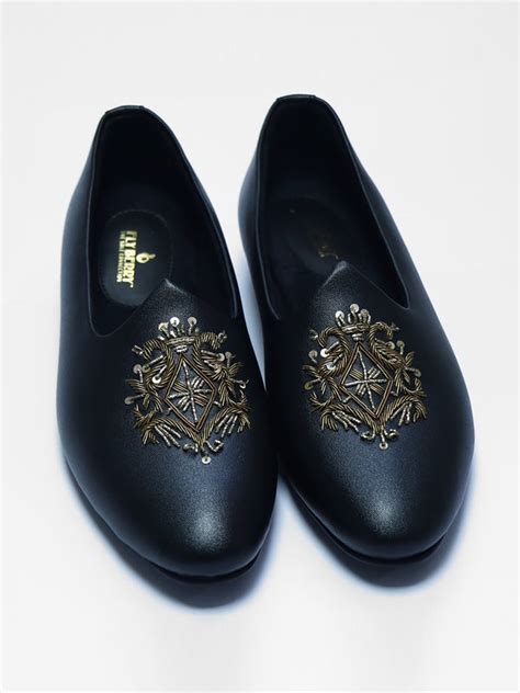 Buy Punjabi and Groom Jutti for Men Online | Suvidha Fashion