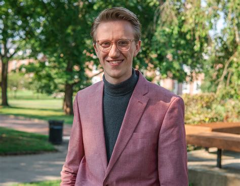 Rhody native brings experience, passion as new director of symphony orchestra - The Good 5¢ Cigar