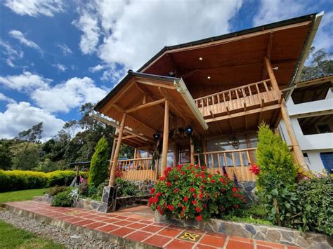 Villa in Pasto at the Best Price | cozycozy