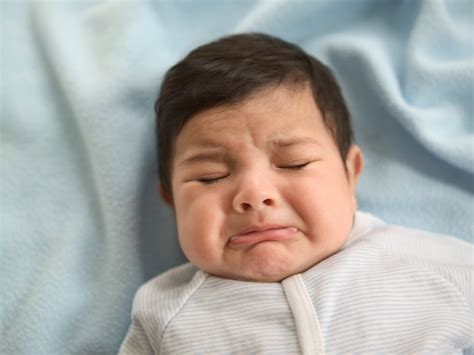 How to switch baby formula | BabyCenter